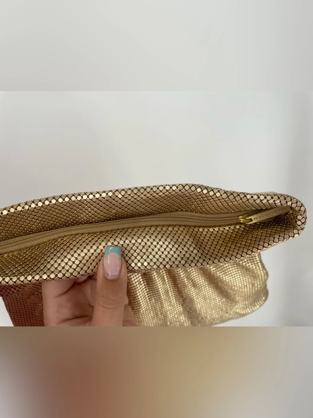 NWT BCBGMaxAzria “Brighton” Matte Gold Metal Mesh Slouchy Clutch & Dustbag